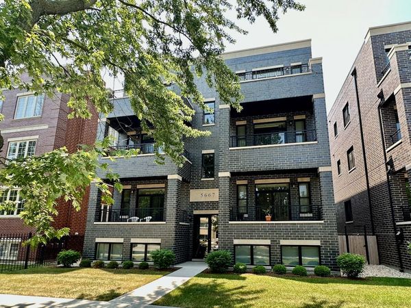 5667 W Higgins Avenue , Unit 2E, Chicago, IL 60630