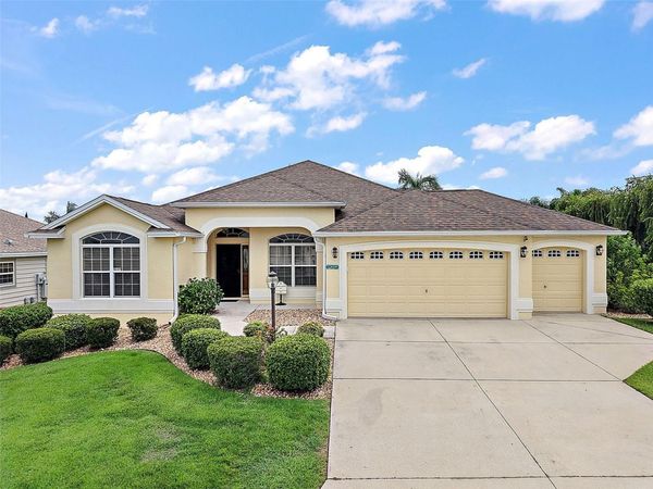 1637 MOUNT CROGHAN TRAIL , THE VILLAGES, FL 32162