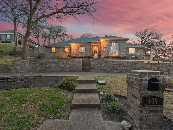 409 Shadow Mountain Drive, Woodway, TX 76712