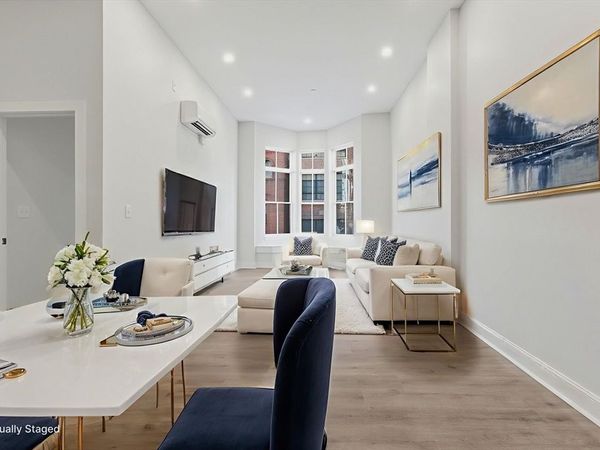 19-25 Essex, Unit 202, Haverhill, MA 01830