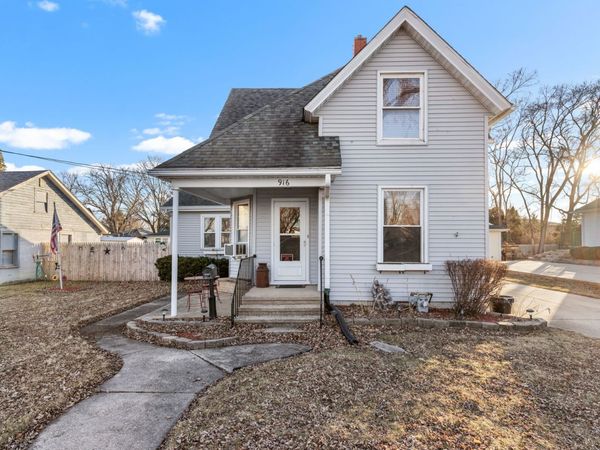 916 Berylan Street, Belvidere, IL 61008