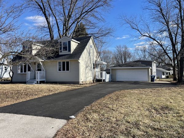 321 Janet Avenue , Darien, IL 60561