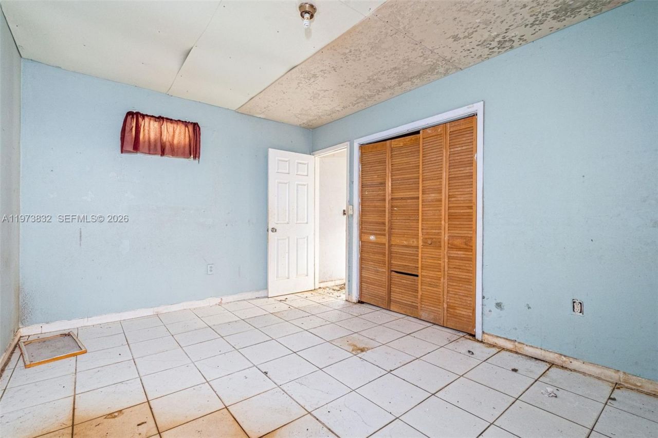 1045 SW 20th Ave , Miami, FL 33135 Photo