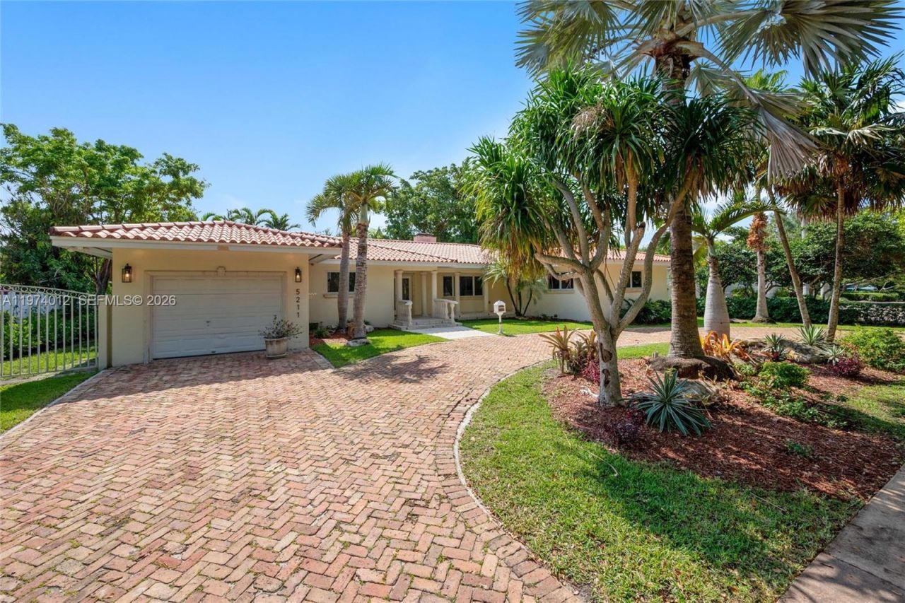 5211 Granada Blvd , Coral Gables, FL 33146 Photo