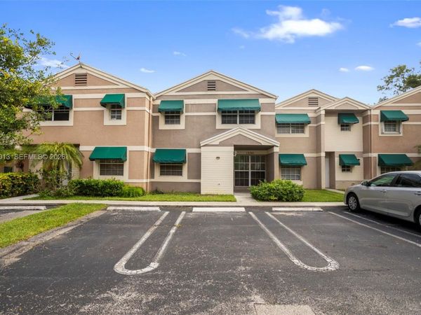 12261 Lake Loop Rd , Cooper City, FL 33330