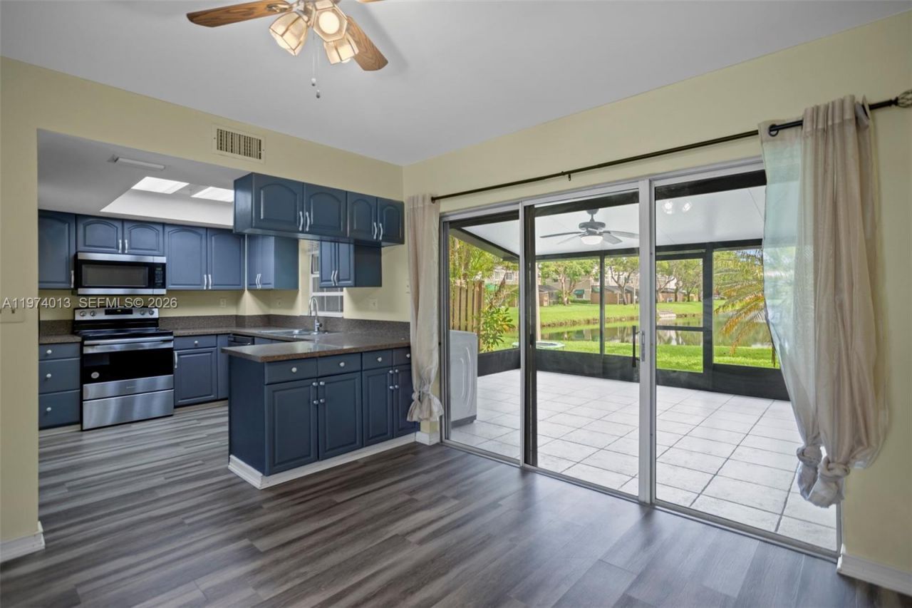 12261 Lake Loop Rd , Cooper City, FL 33330 Photo