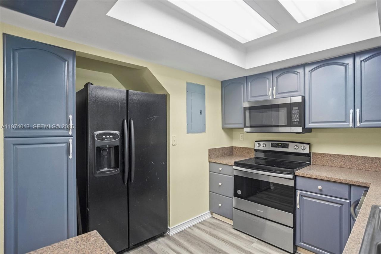 12261 Lake Loop Rd , Cooper City, FL 33330 Photo