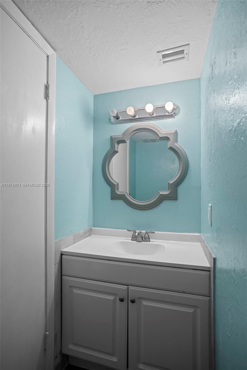 12261 Lake Loop Rd , Cooper City, FL 33330 Photo