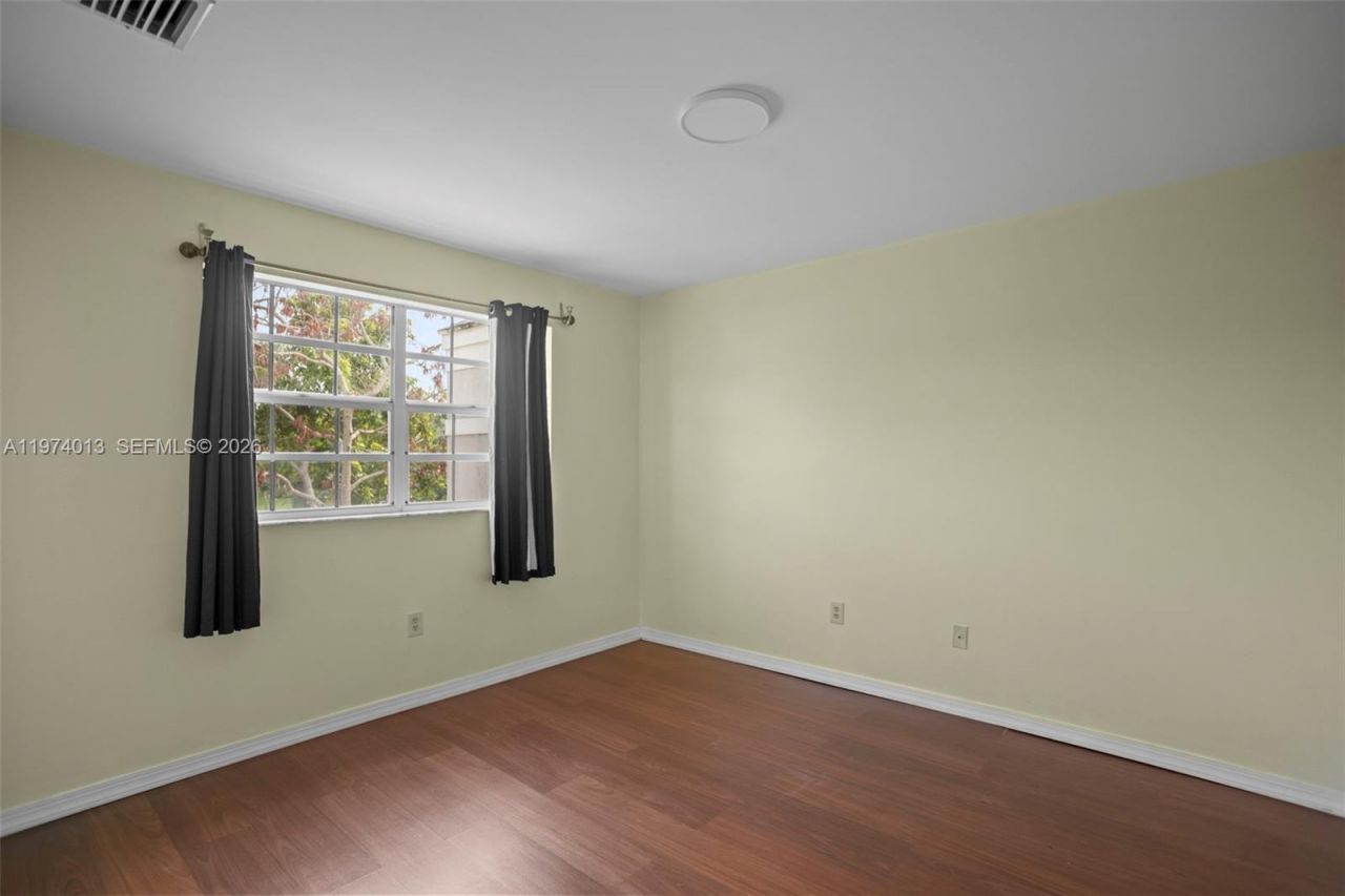 12261 Lake Loop Rd , Cooper City, FL 33330 Photo