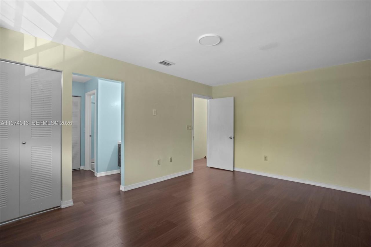 12261 Lake Loop Rd , Cooper City, FL 33330 Photo