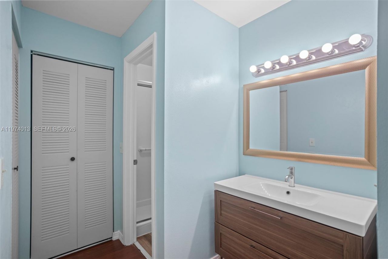 12261 Lake Loop Rd , Cooper City, FL 33330 Photo