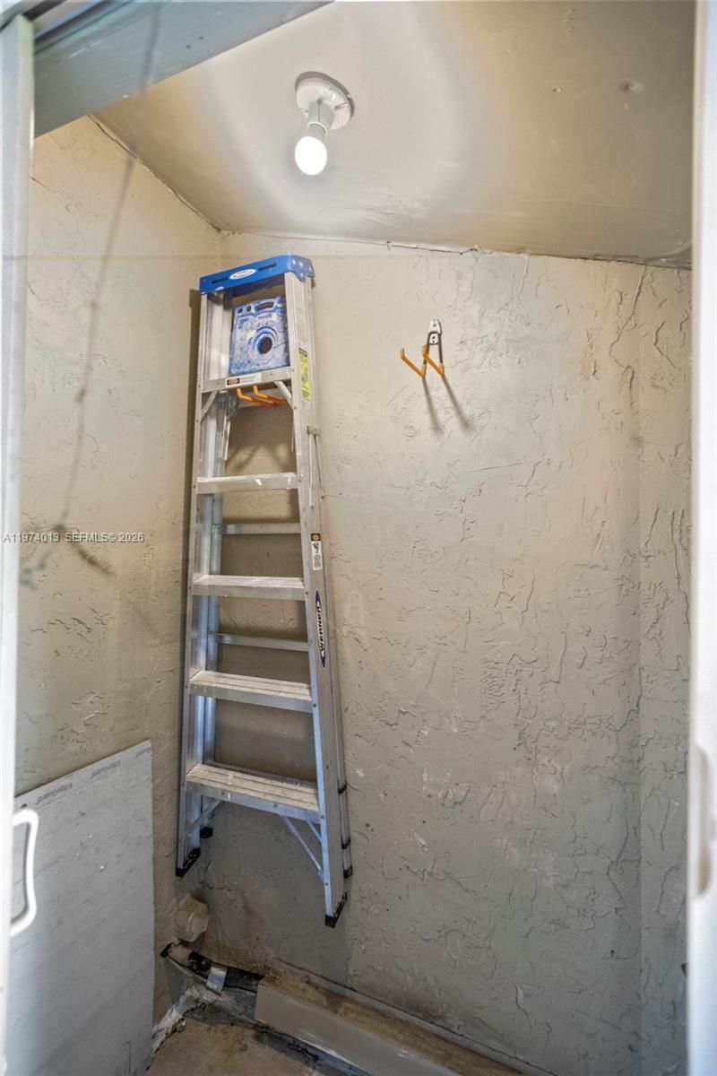 12261 Lake Loop Rd , Cooper City, FL 33330 Photo