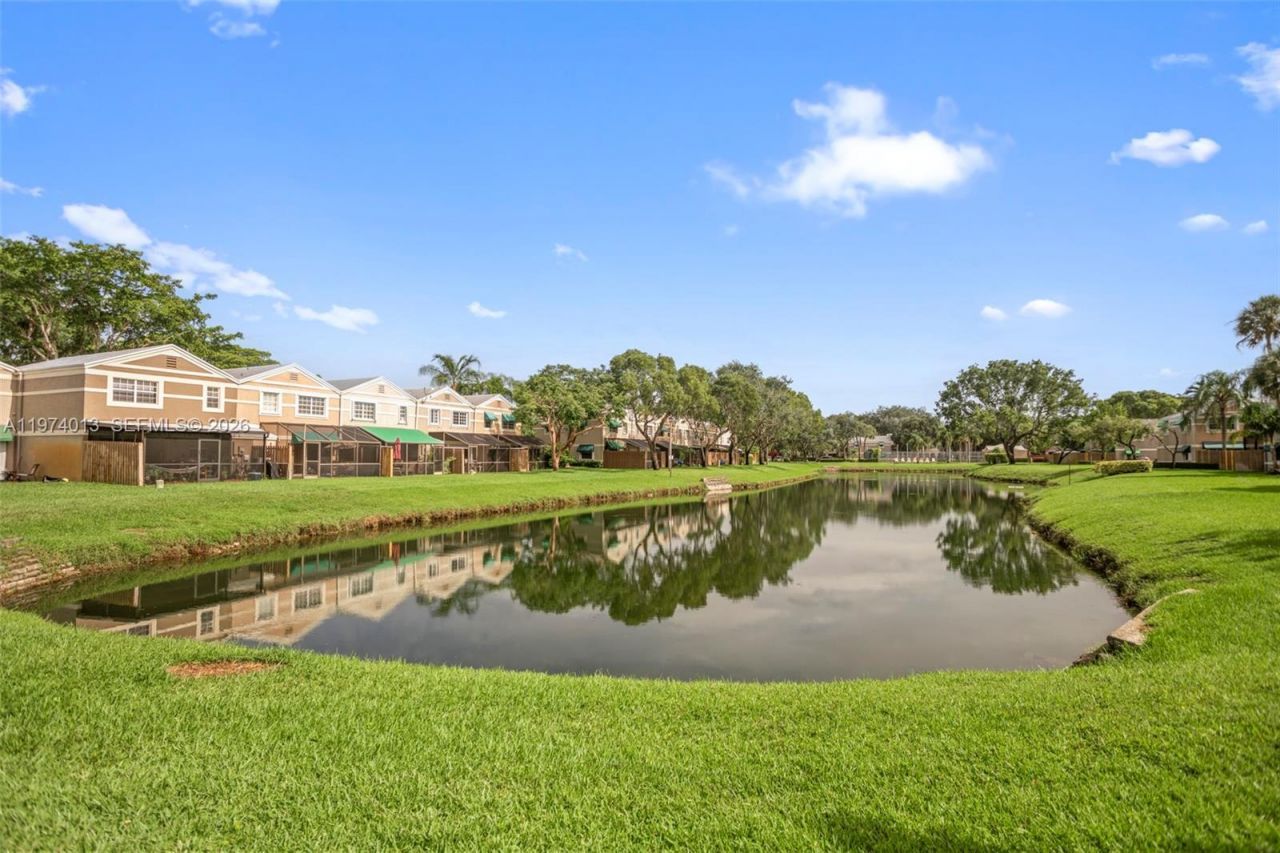 12261 Lake Loop Rd , Cooper City, FL 33330 Photo