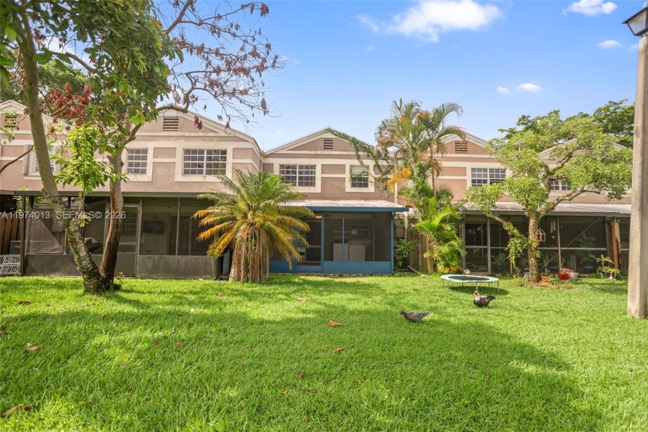 12261 Lake Loop Rd , Cooper City, FL 33330 Photo