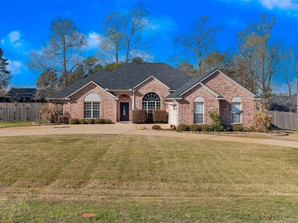 2228 Grapevine Lane, Haughton, LA 71037
