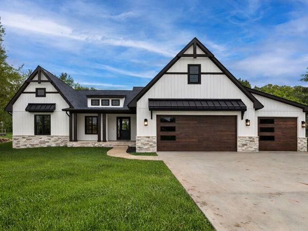 8050 W PQ Avenue, Kalamazoo, MI 49009