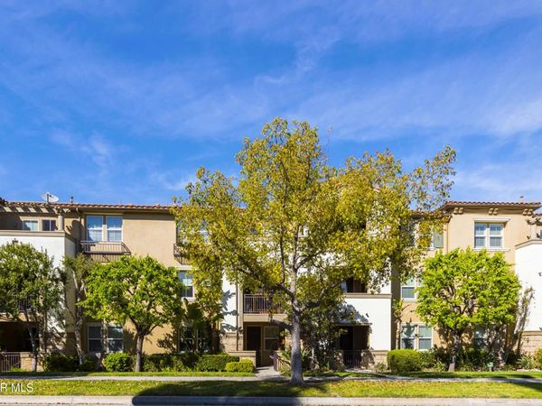 291 Riverdale Court, Unit 106, Camarillo, CA 93012