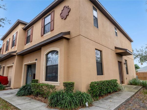 10235 VILLA PALAZZO COURT, TAMPA, FL 33615