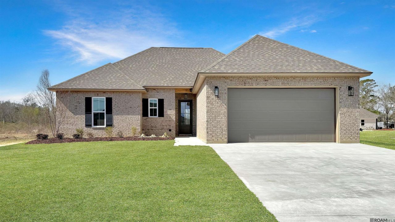 31497 Dunn Rd, Denham Springs, LA 70726 Main Photo