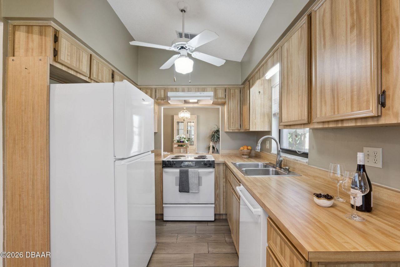 222 Shangri La Circle, Edgewater, FL 32132 Photo