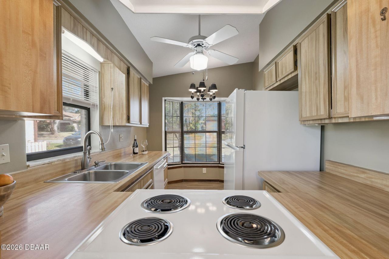 222 Shangri La Circle, Edgewater, FL 32132 Photo