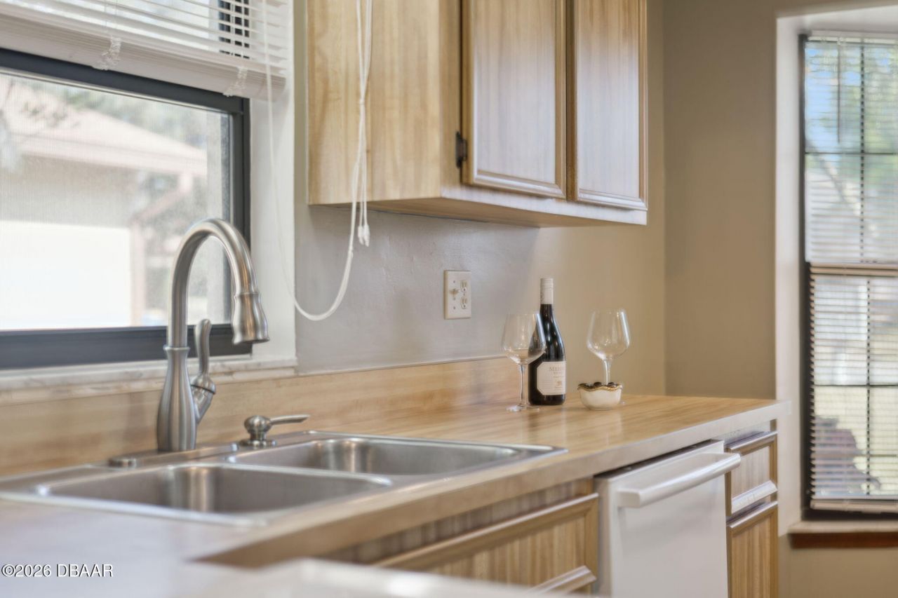 222 Shangri La Circle, Edgewater, FL 32132 Photo