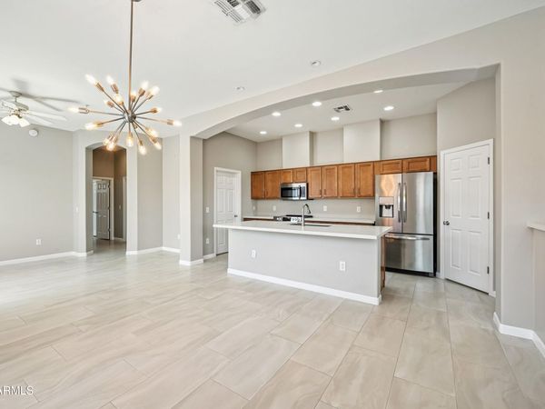 42424 N GAVILAN PEAK Parkway, Unit 7206, Anthem, AZ 85086