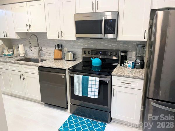 3108 Heathstead Place, Charlotte, NC 28210