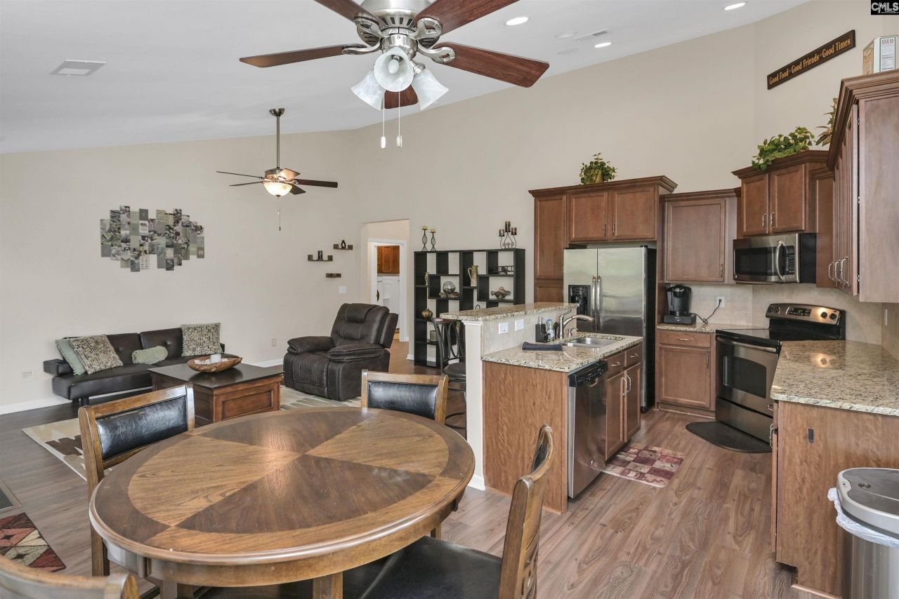 426 Crawley Lane  Photo 11