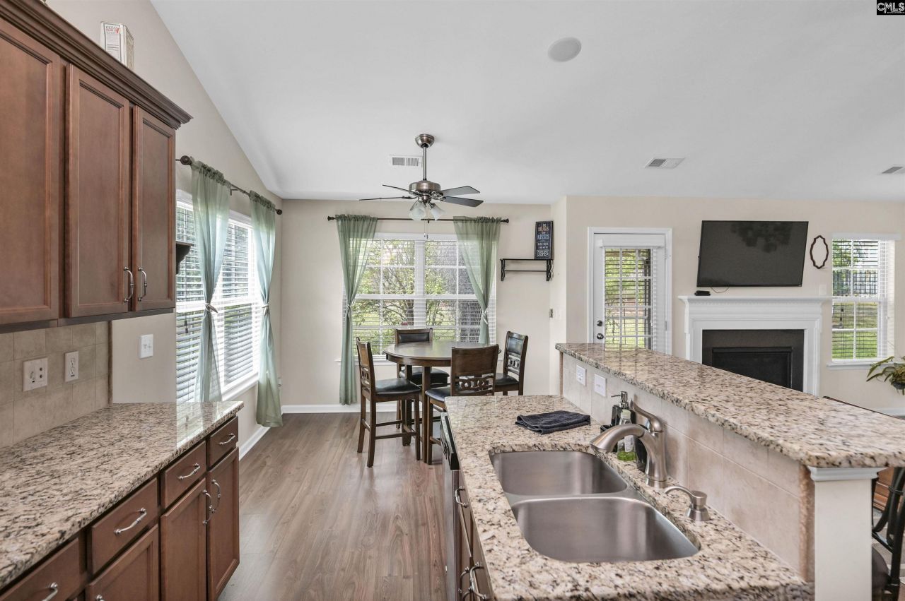 426 Crawley Lane  Photo 15