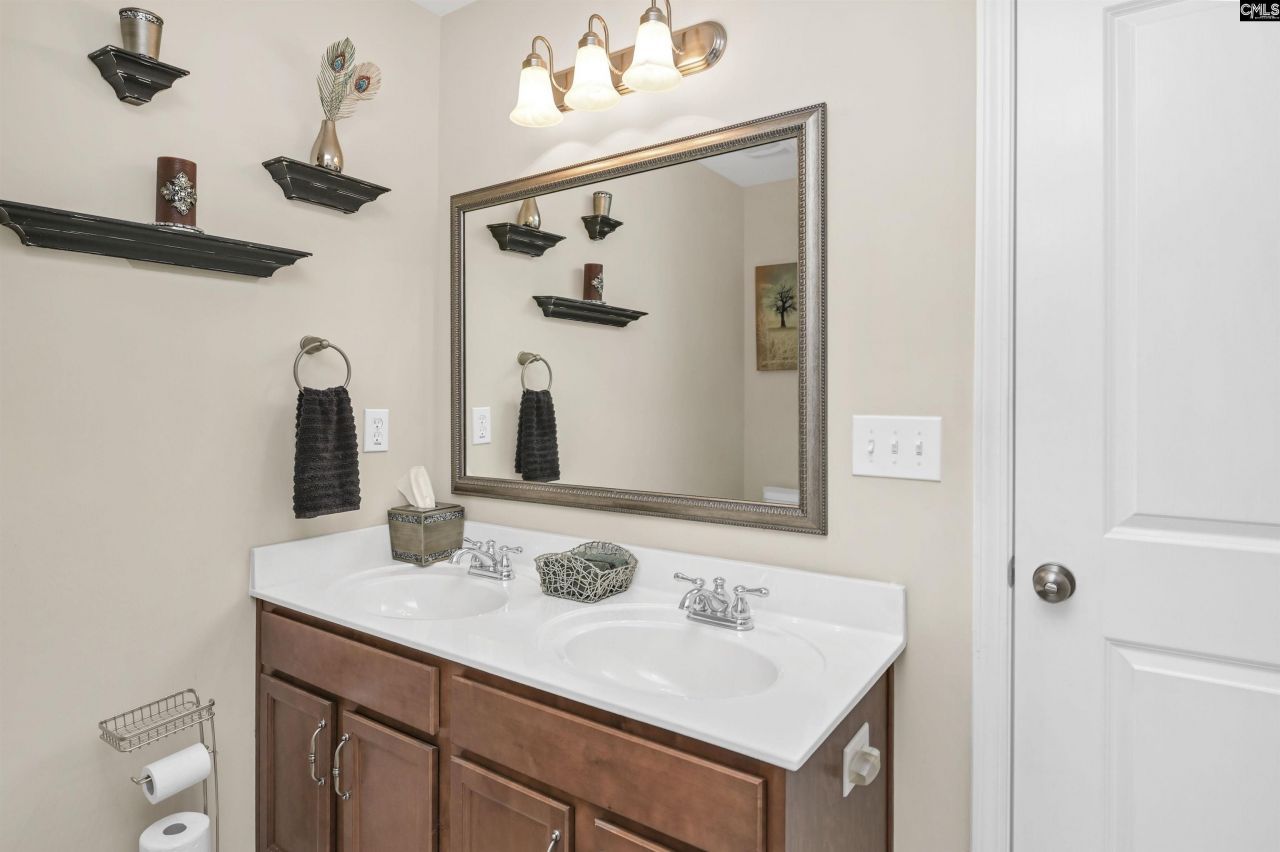 426 Crawley Lane  Photo 32