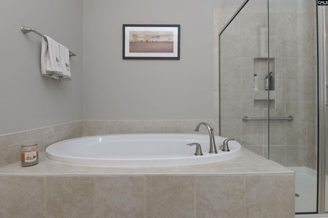 603 Riverdale Court  Photo 24