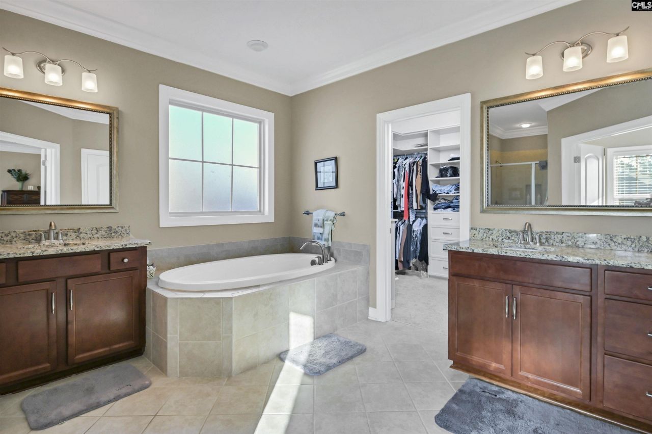 603 Riverdale Court  Photo 33