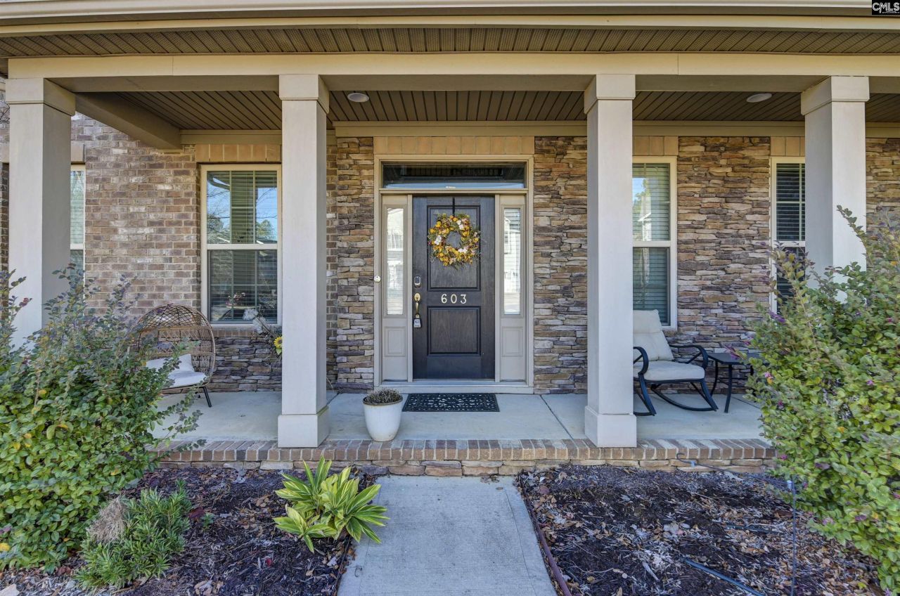 603 Riverdale Court  Photo 4