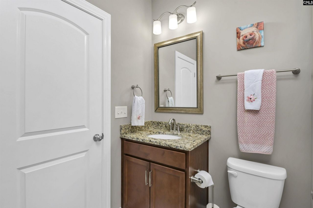 603 Riverdale Court  Photo 40