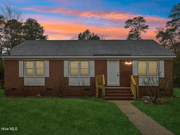 329 Oakdale Road, Rocky Mount, NC 27804