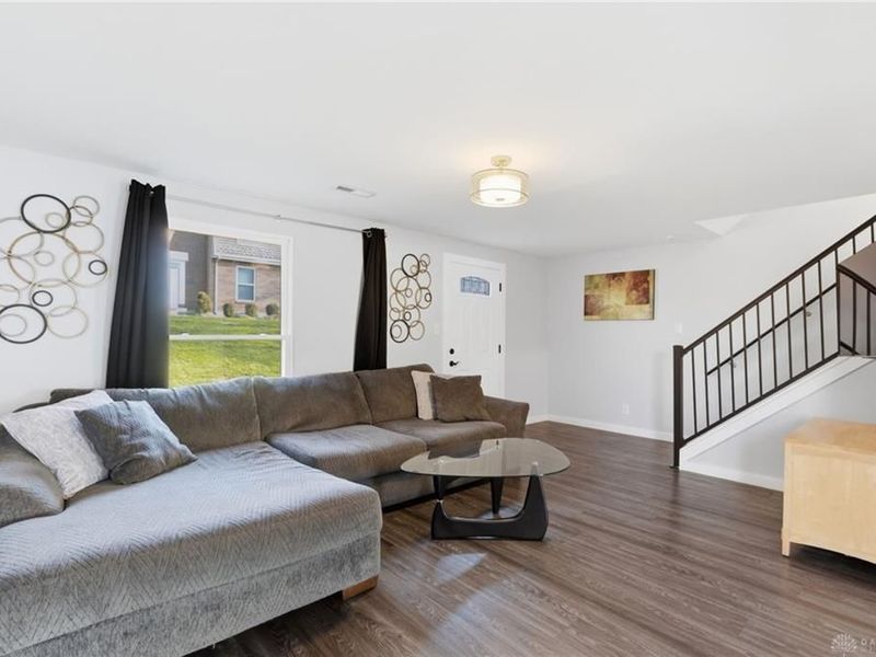 1446 Long Island Court, Beavercreek, OH 45434 Photo 5