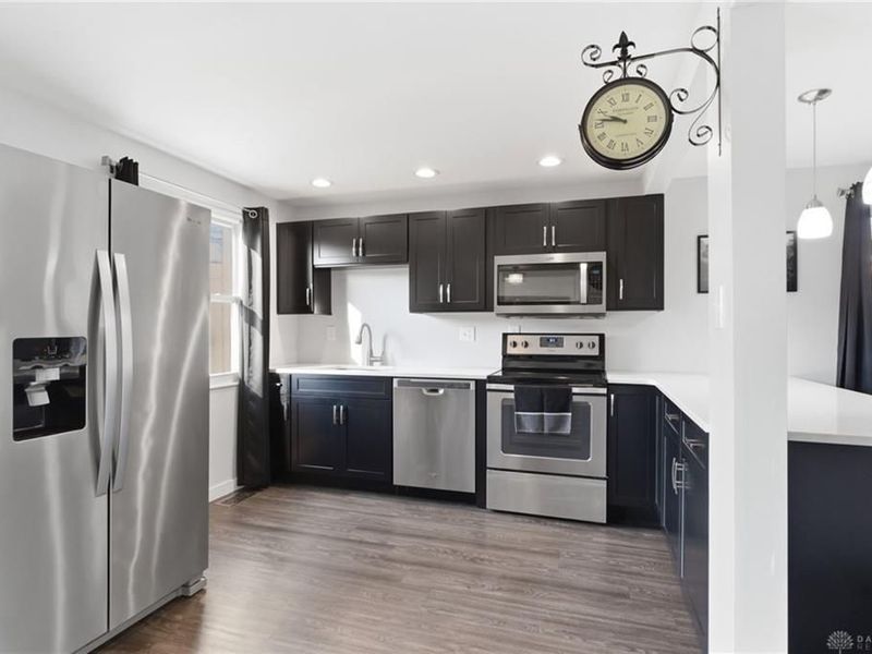 1446 Long Island Court, Beavercreek, OH 45434 Photo 9