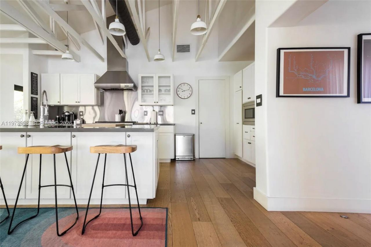 524 Oleander Dr, Hallandale Beach, FL 33009 Photo