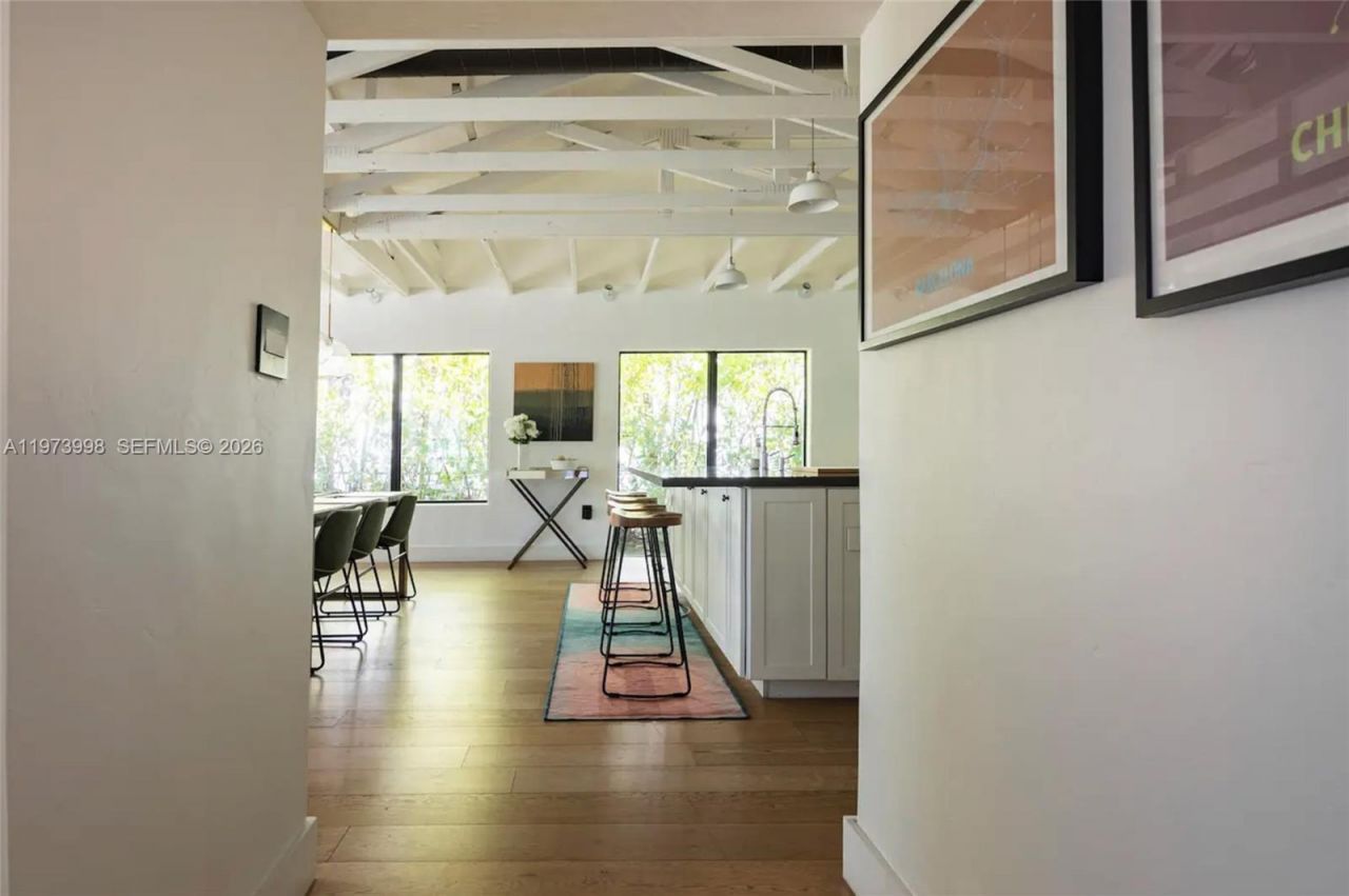 524 Oleander Dr, Hallandale Beach, FL 33009 Photo