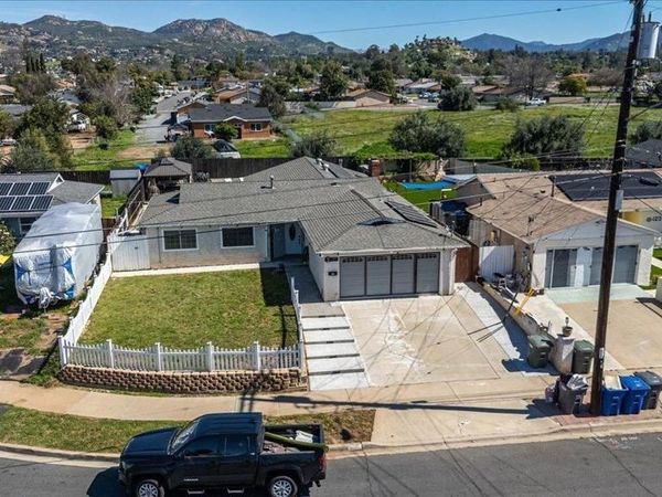 133 N Stephanie Ln, El Cajon, CA 92019