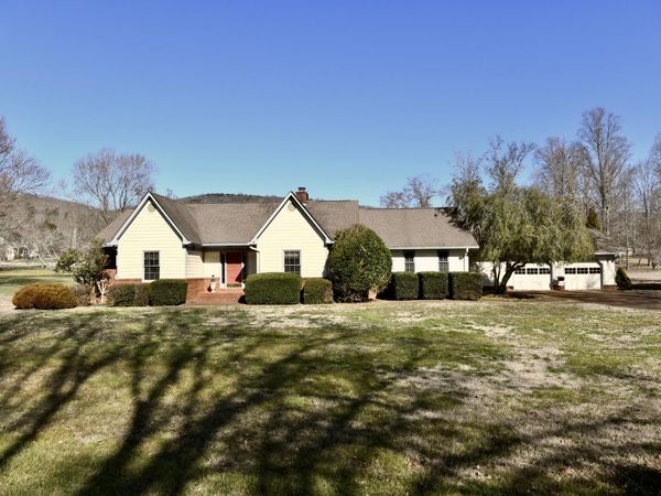 432 Dayco Drive, Dayton, TN 37321