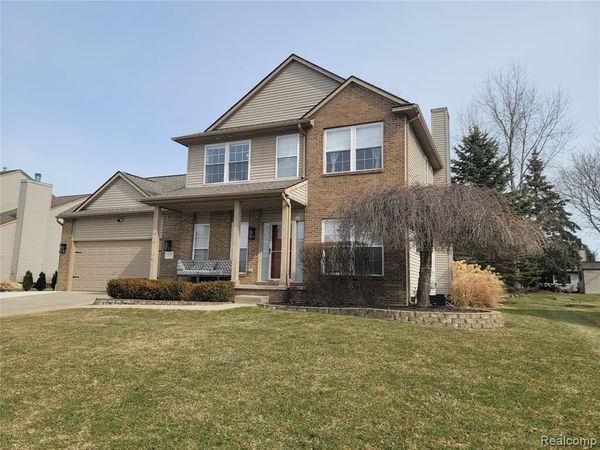 1816 Acorn Valley Drive, Howell, MI 48855