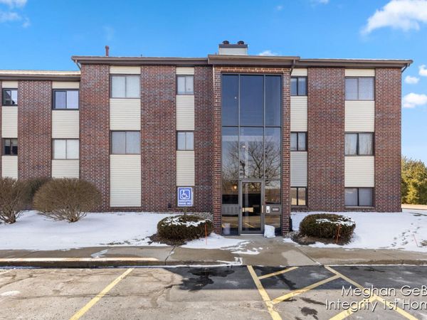 3280 Devonwood Hills NE, Unit 6, Grand Rapids, MI 49525