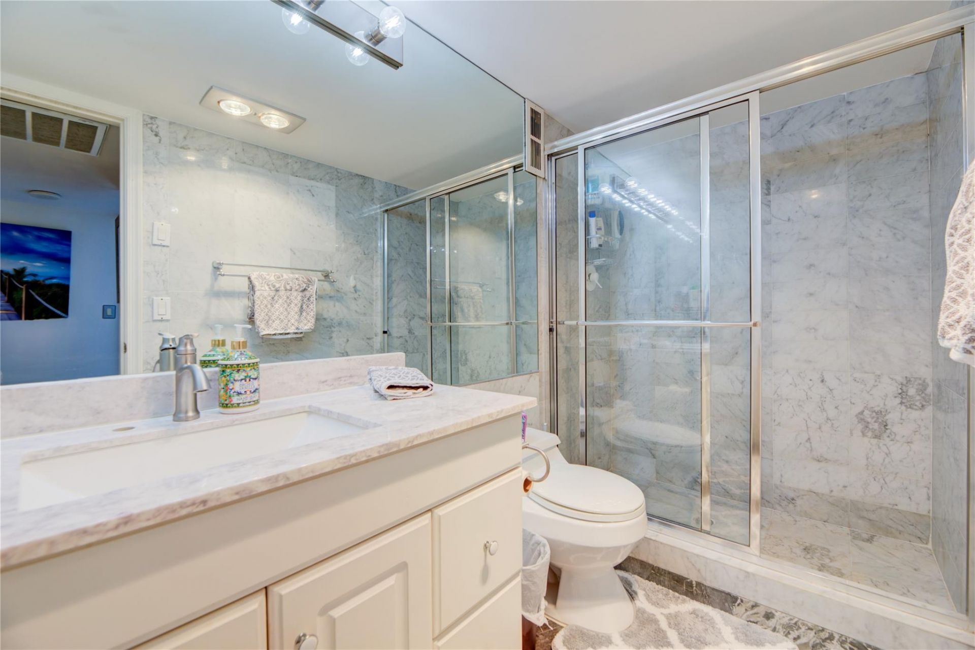 1 Las Olas Circle, Unit 1117, Fort Lauderdale, FL 33316 Photo