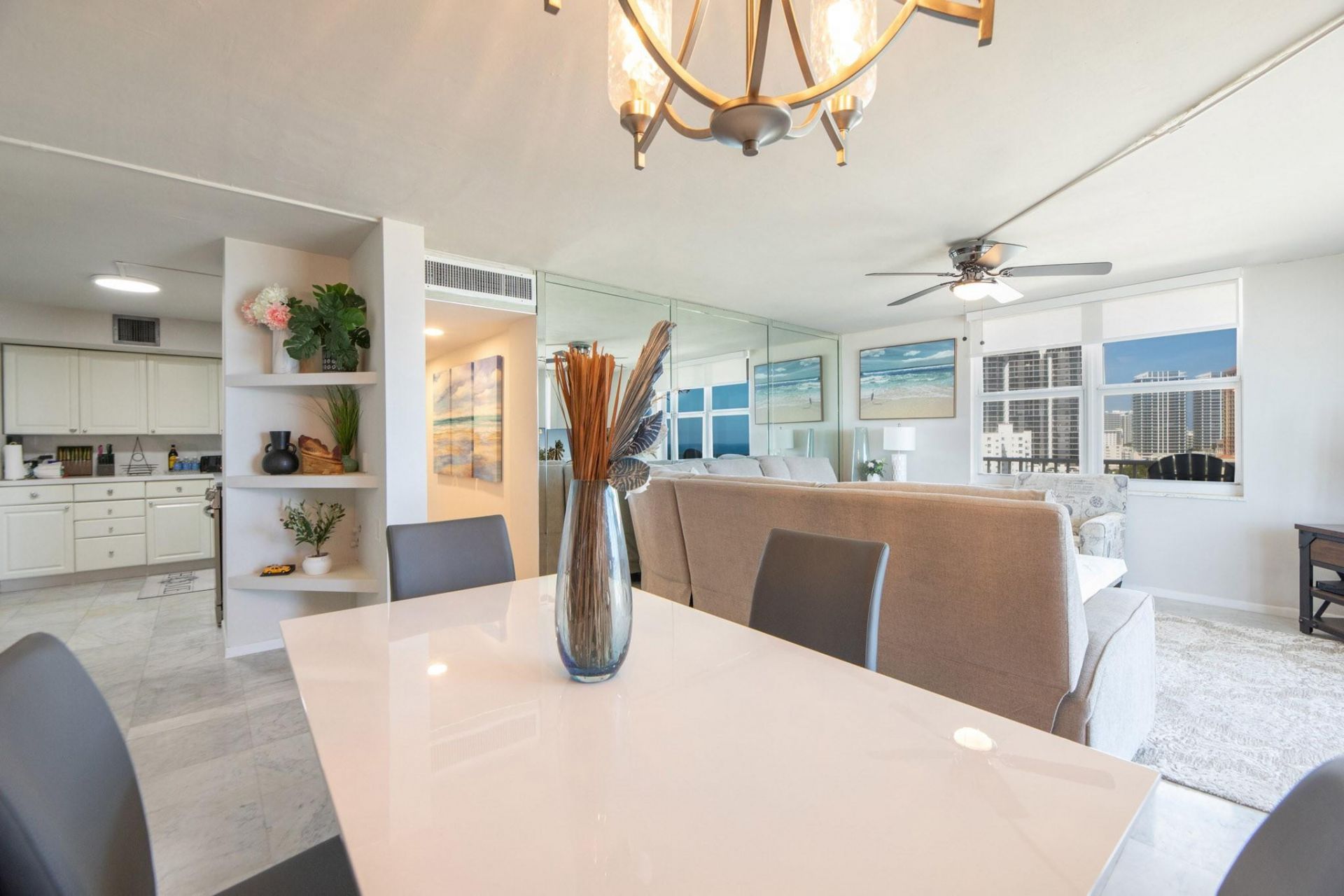 1 Las Olas Circle, Unit 1117, Fort Lauderdale, FL 33316 Photo