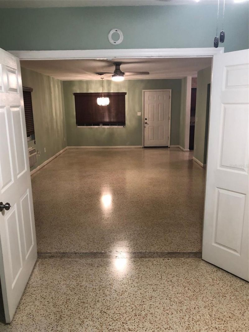 401 S Nimbus Avenue , Clearwater, FL 33765 Photo