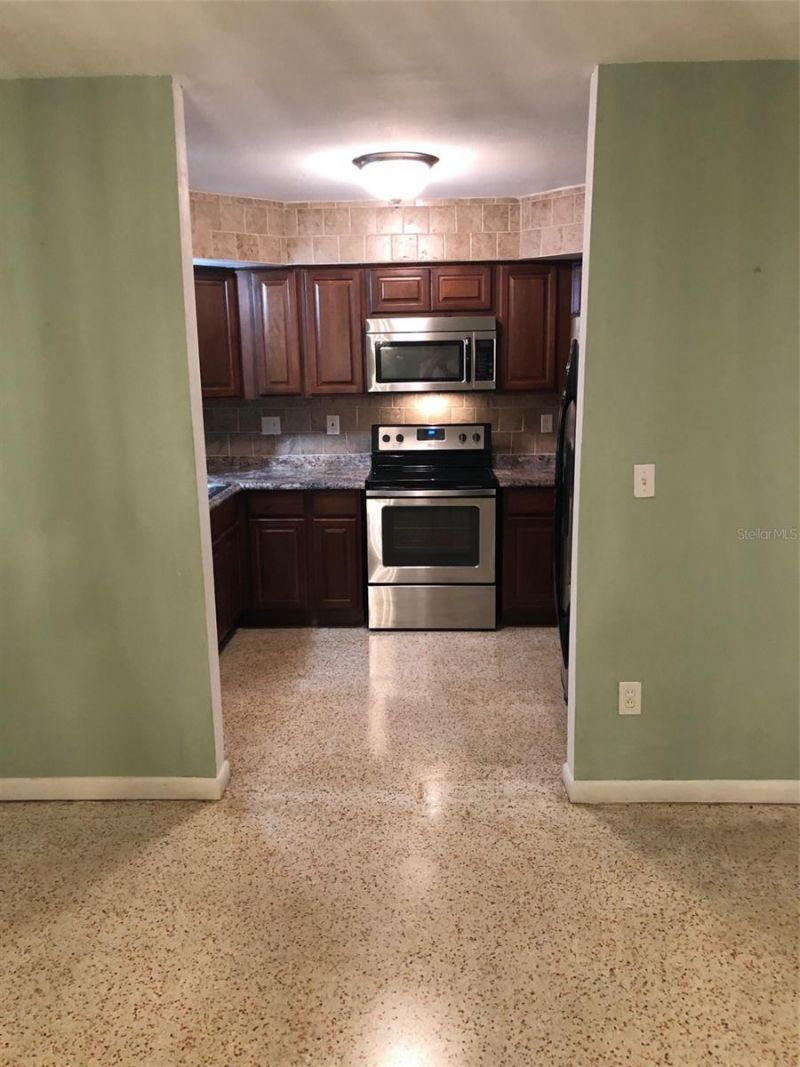 401 S Nimbus Avenue , Clearwater, FL 33765 Photo