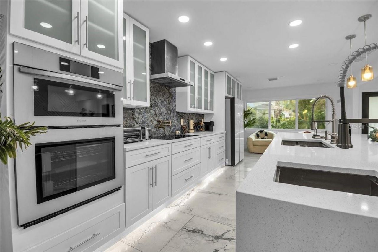 5624 Cape Leyte Drive , Sarasota, FL 34242 Photo