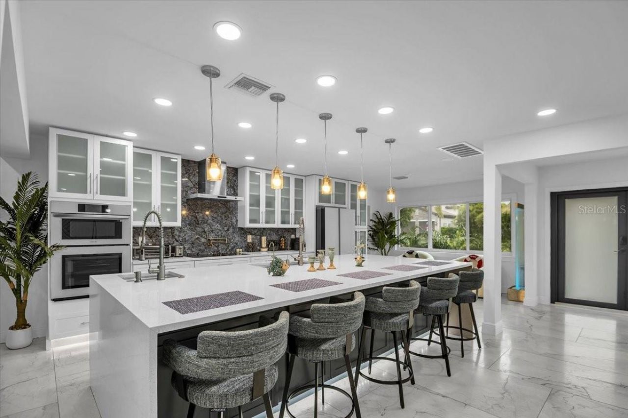 5624 Cape Leyte Drive , Sarasota, FL 34242 Photo